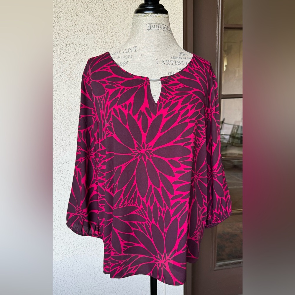 Chico’s brown and fuchsia blouse